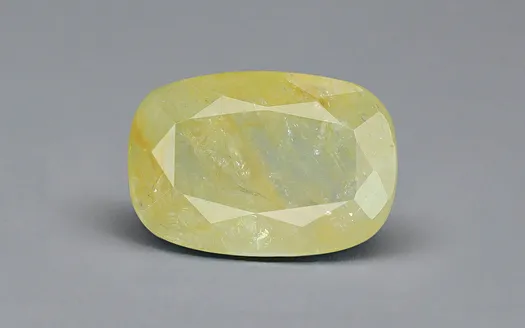 Yellow Sapphire - 3.84 Carats