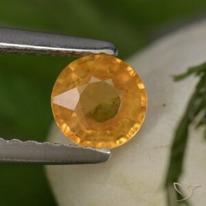 24. 0.58ct Yellow Sapphire Round VS