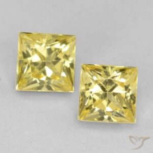3. 0.64ctw Yellow Sapphire Square VVS-VS
